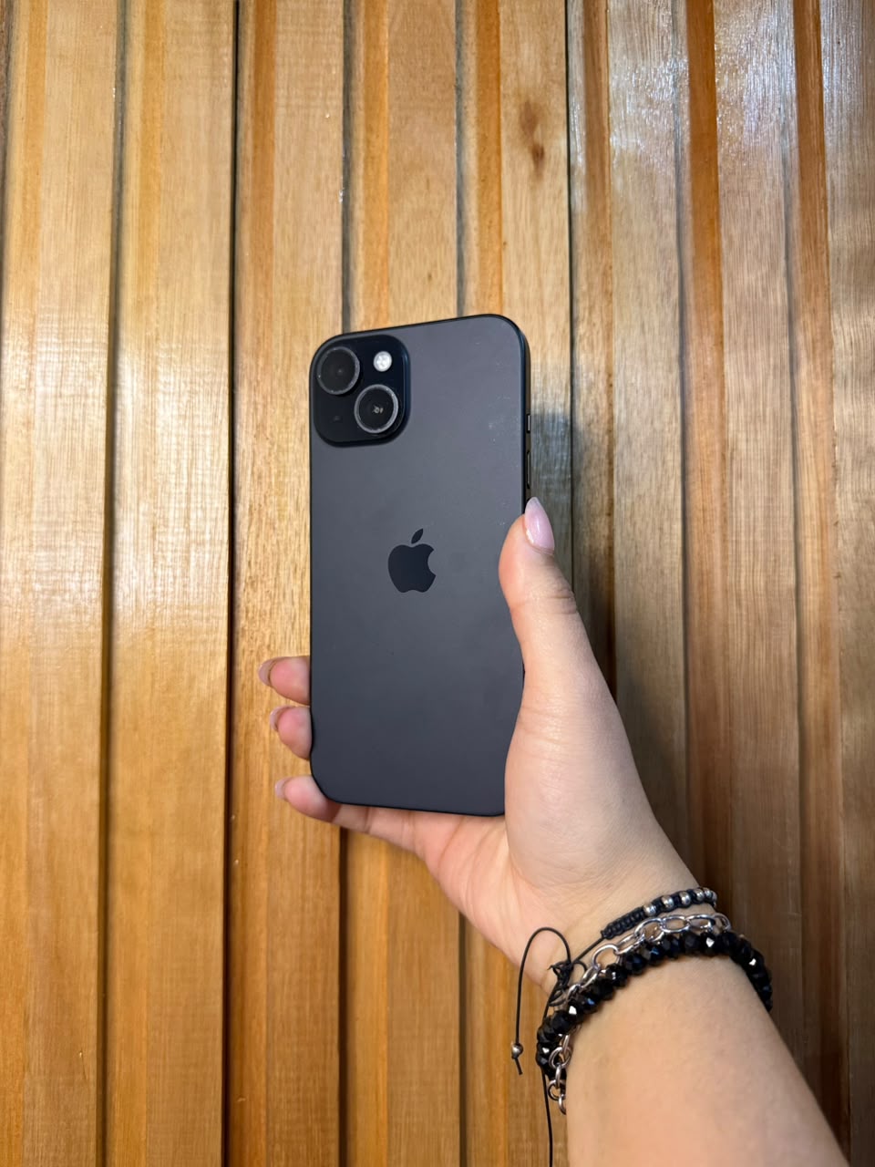iPhone 15 Equipo seminuevo - TechZone Store